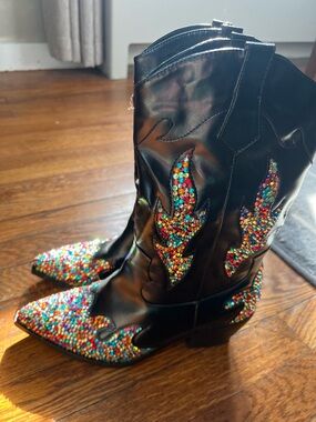 Black Western Cowboy Boots with Multicolor Bedazzled Embellishment
